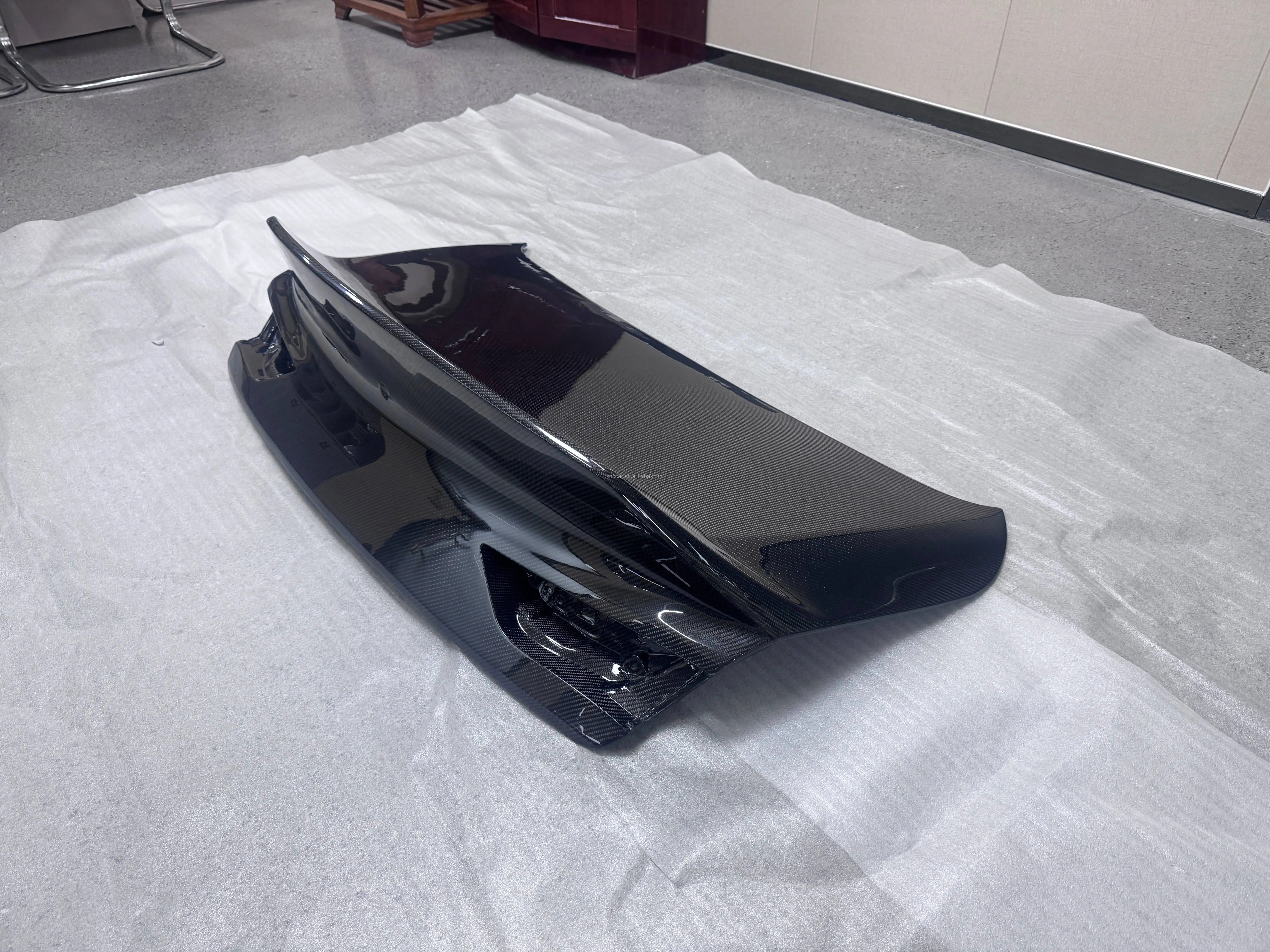 High Glossy Carbon Fiber Rear Trunk Accessory for Infiniti Q60 Trunk Boot Lid Cover Hood